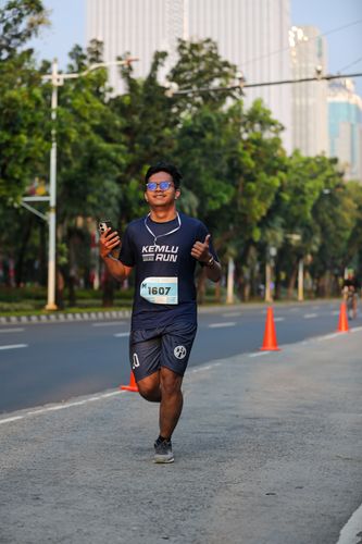 Race photo from KEMLU RUN 2025