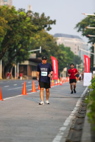 Race photo from KEMLU RUN 2025
