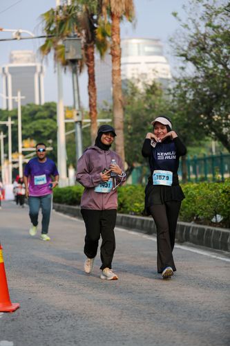 Race photo from KEMLU RUN 2025