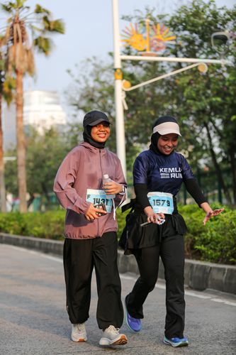 Race photo from KEMLU RUN 2025