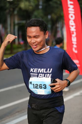 Race photo from KEMLU RUN 2025