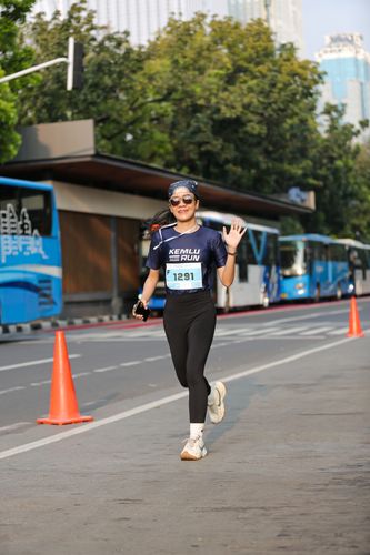 Race photo from KEMLU RUN 2025