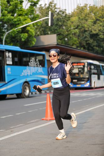 Race photo from KEMLU RUN 2025