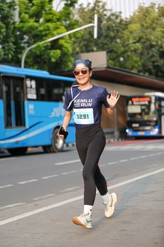 Race photo from KEMLU RUN 2025