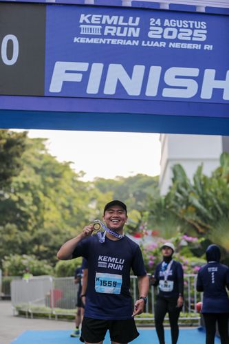 Race photo from KEMLU RUN 2025