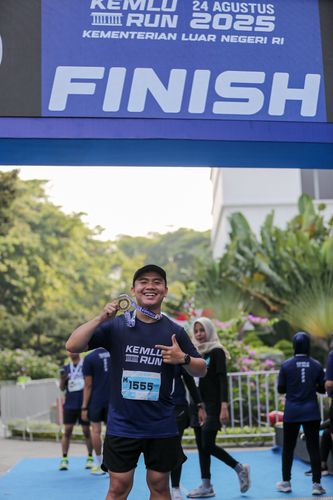 Race photo from KEMLU RUN 2025