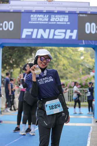 Race photo from KEMLU RUN 2025