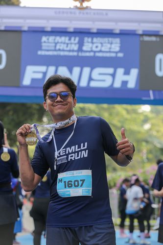 Race photo from KEMLU RUN 2025