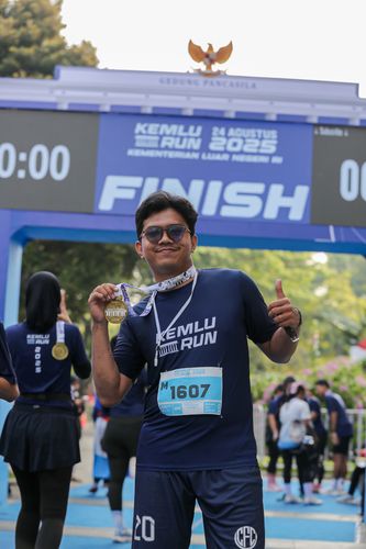 Race photo from KEMLU RUN 2025