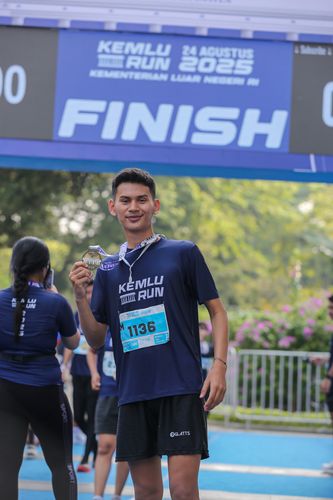 Race photo from KEMLU RUN 2025
