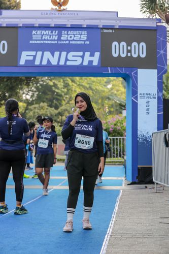 Race photo from KEMLU RUN 2025