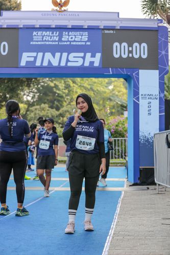 Race photo from KEMLU RUN 2025