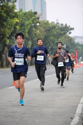 Race photo from KEMLU RUN 2025