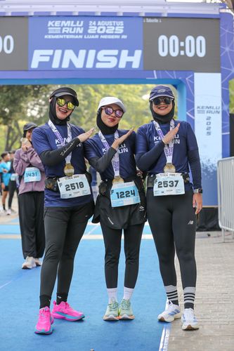 Race photo from KEMLU RUN 2025