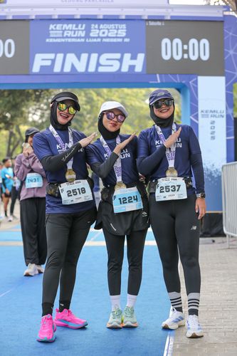 Race photo from KEMLU RUN 2025