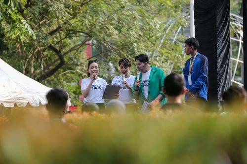 Race photo from KEMLU RUN 2025