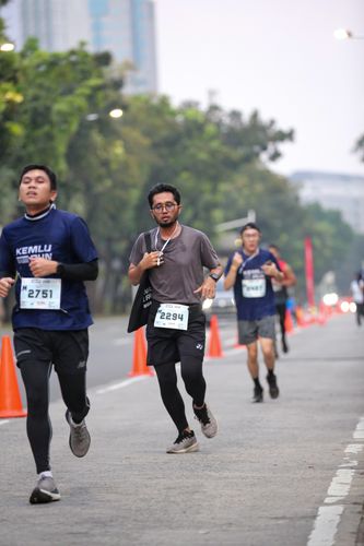 Race photo from KEMLU RUN 2025