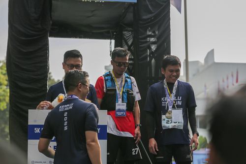 Race photo from KEMLU RUN 2025