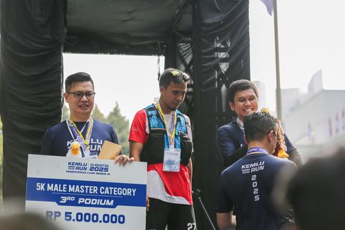 Race photo from KEMLU RUN 2025