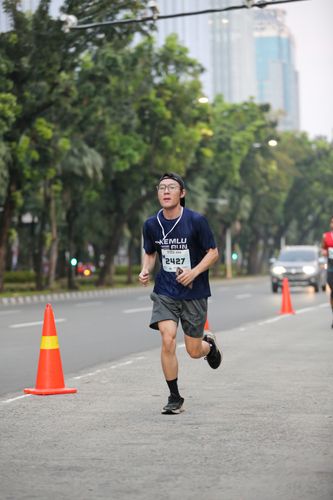 Race photo from KEMLU RUN 2025