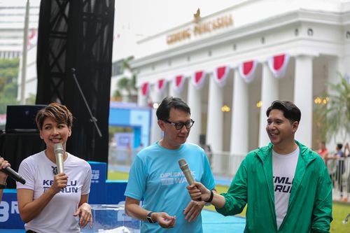Race photo from KEMLU RUN 2025