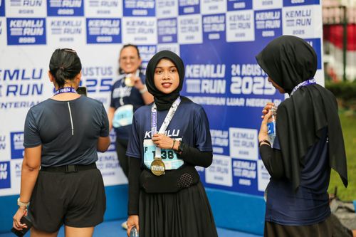 Race photo from KEMLU RUN 2025