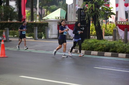 Race photo from KEMLU RUN 2025