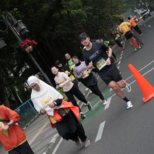 Race photo from Yumaju Berlebarun Besama ASICS