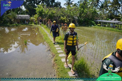 Race photo from Telin Batic 2024 Photo Search