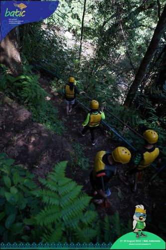 Race photo from Telin Batic 2024 Photo Search