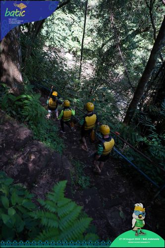 Race photo from Telin Batic 2024 Photo Search