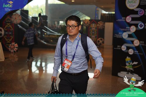 Race photo from Telin Batic 2024 Photo Search