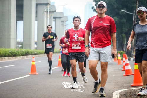 Race photo from ONE RUN 10 K