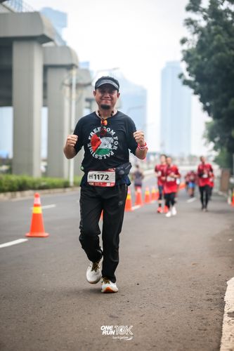 Race photo from ONE RUN 10 K