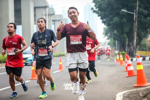 Race photo from ONE RUN 10 K