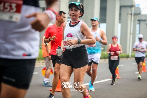 Race photo from ONE RUN 10 K