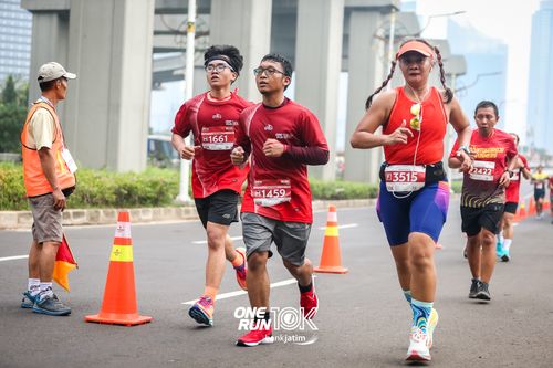 Race photo from ONE RUN 10 K