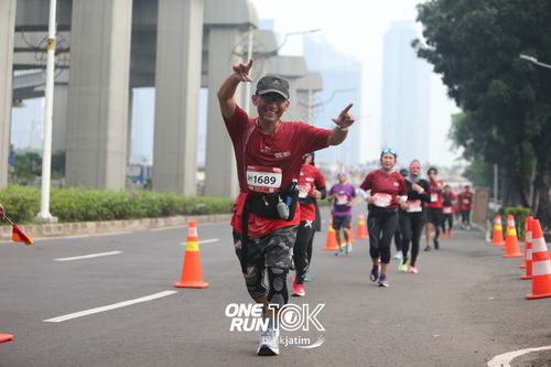 Race photo from ONE RUN 10 K