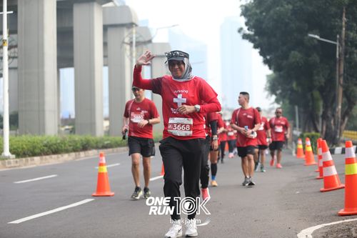 Race photo from ONE RUN 10 K