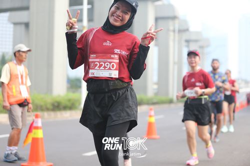 Race photo from ONE RUN 10 K