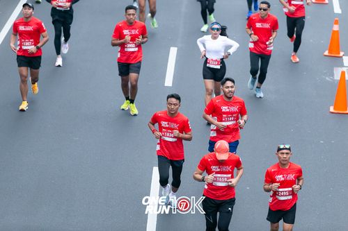 Race photo from ONE RUN 10K 2025