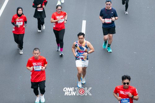 Race photo from ONE RUN 10K 2025