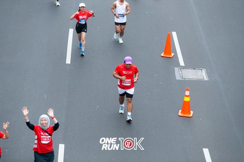 Race photo from ONE RUN 10K 2025
