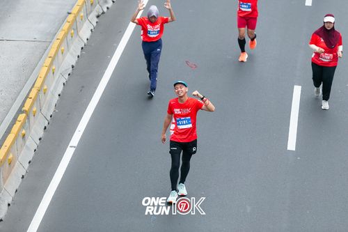 Race photo from ONE RUN 10K 2025