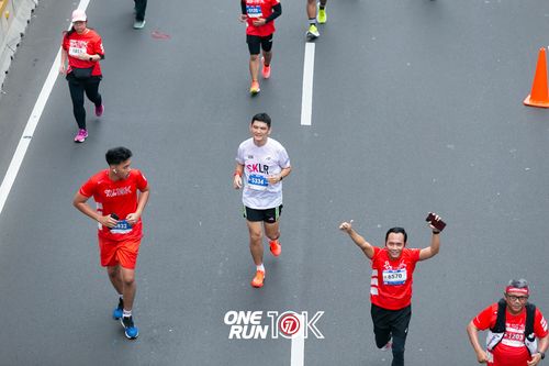 Race photo from ONE RUN 10K 2025