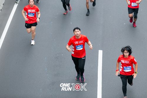 Race photo from ONE RUN 10K 2025