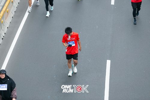 Race photo from ONE RUN 10K 2025