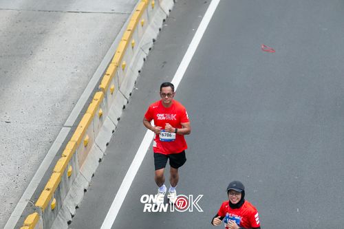 Race photo from ONE RUN 10K 2025