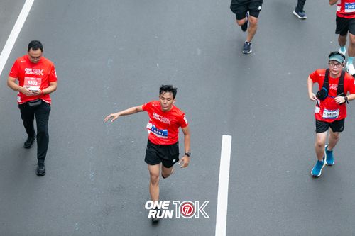 Race photo from ONE RUN 10K 2025