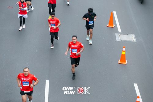 Race photo from ONE RUN 10K 2025